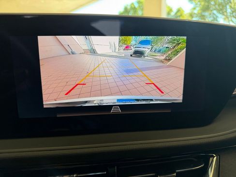 Used 2025 Buick Envista Sport Touring image 17