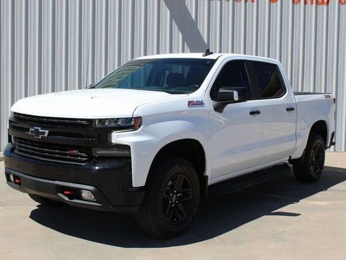 Used 2021 Chevrolet Silverado 1500 LT Trail Boss w/ Convenience Package II image 1