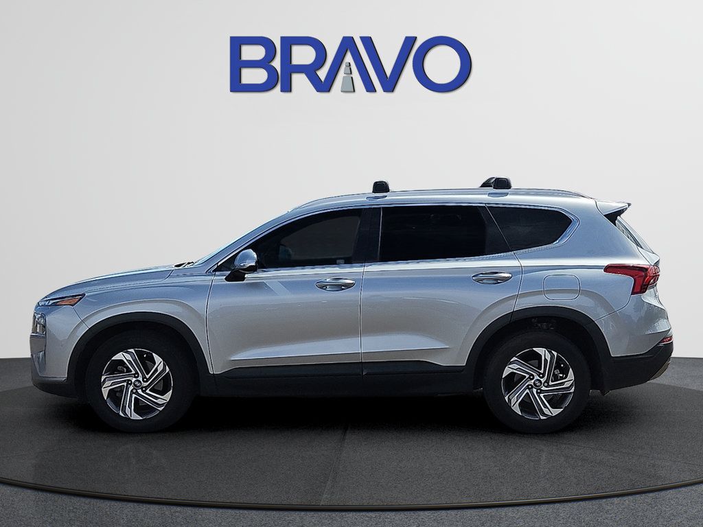 Used 2023 Hyundai Santa Fe SEL FWD image 2