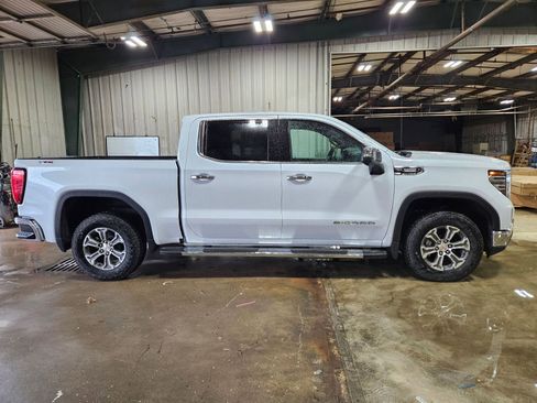 New 2026 GMC Sierra 1500 SLT w/ SLT Convenience Package AWD/4WD image 8