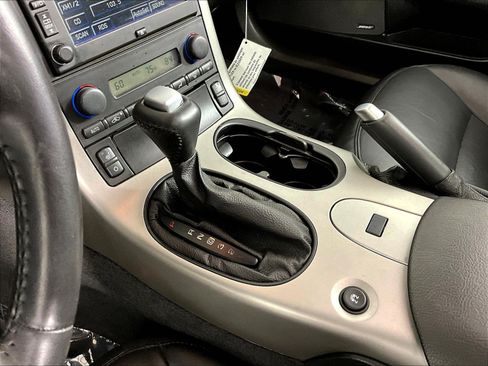 Used 2005 Chevrolet Corvette Coupe w/ Preferred Equipment Group RWD image 18