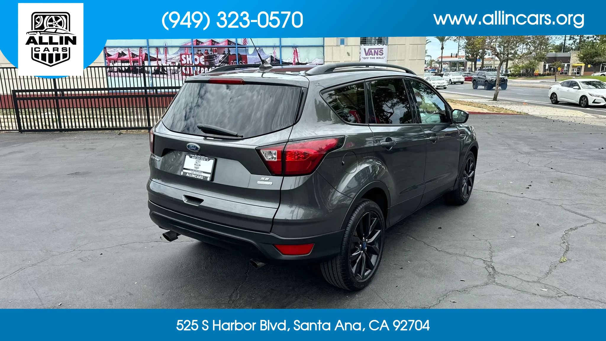 Used 2019 Ford Escape SE FWD image 4
