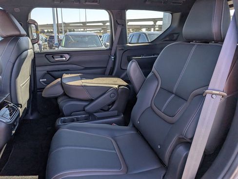 New 2026 Nissan Armada SL w/ Captain's Chari Seat Package RWD image 19