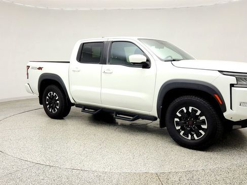 Used 2023 Nissan Frontier PRO-4X w/ Pro Convenience Package AWD/4WD image 3
