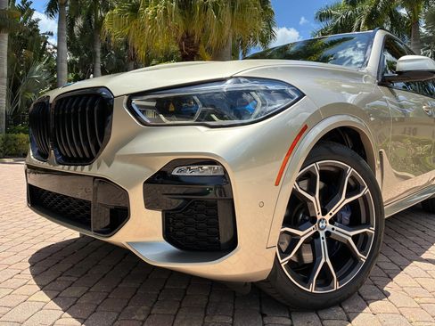 Used 2019 BMW X5 xDrive50i w/ M Sport Package AWD/4WD image 8