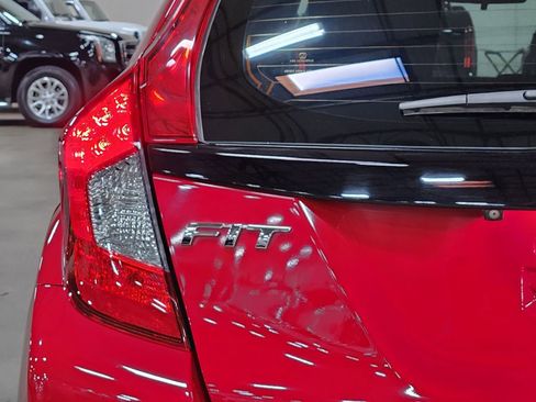 Used 2015 Honda Fit LX image 20