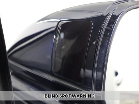 Used 2020 Bentley Bentayga Plug-In Hybrid AWD/4WD image 9