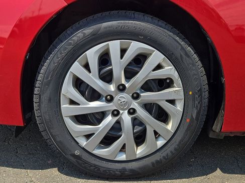 Used 2019 Toyota Corolla LE FWD image 9