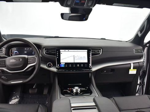 New 2026 Jeep Grand Wagoneer 4WD w/ 8-Passenger Seating Package image 10