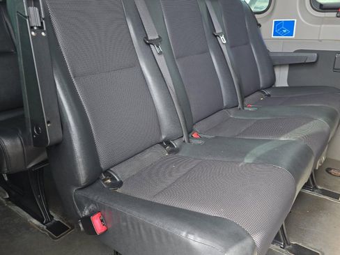 Used 2014 Mercedes-Benz Sprinter 2500 image 12