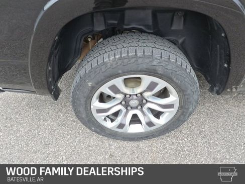 Used 2024 RAM 1500 Limited image 27