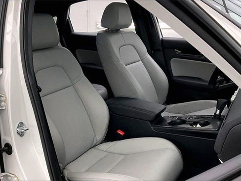 Certified 2025 Honda Civic Sport Touring image 7