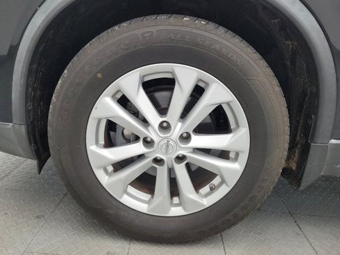 Used 2016 Nissan Rogue SV w/ SV Premium Package FWD image 31