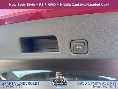 Used 2024 Chevrolet Traverse RS AWD/4WD image 39