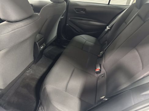 Used 2025 Toyota Corolla LE FWD image 28