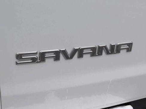 Used 2018 GMC Savana 2500 w/ Driver Convenience Package image 13