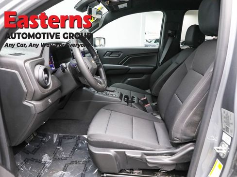 Used 2023 Chevrolet Colorado W/T image 14