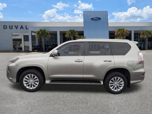 Used 2022 Lexus GX 460 Premium w/ Premium Package image 7