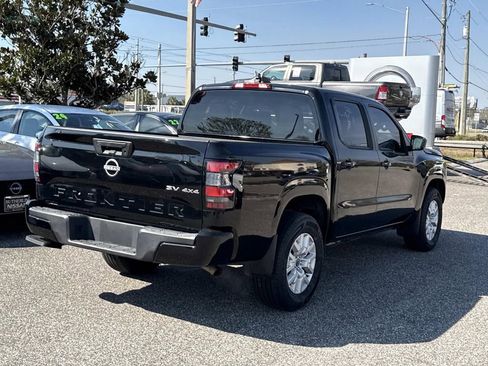 Used 2022 Nissan Frontier SV image 4