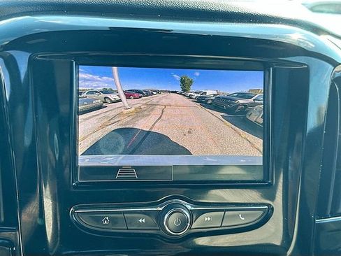 Used 2023 Chevrolet Traverse LS image 13