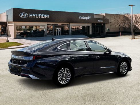 New 2026 Hyundai Sonata Limited FWD image 8