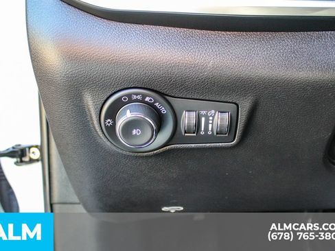Used 2024 Jeep Compass Latitude AWD/4WD image 26