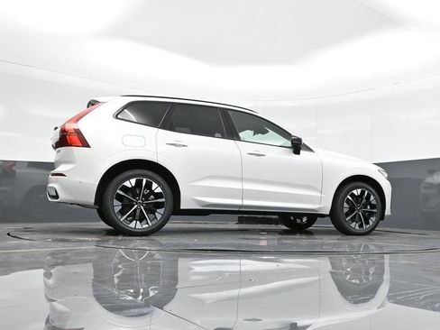 New 2026 Volvo XC60 B5 Plus w/ Protection Package Premier image 26