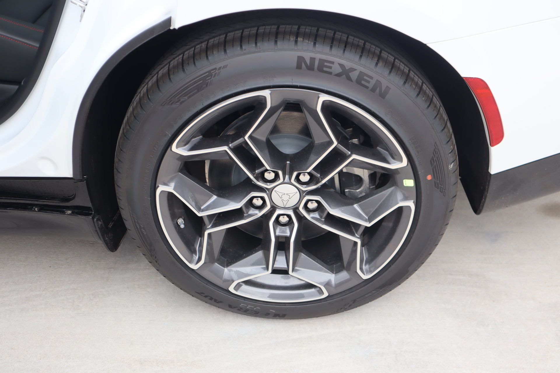 New 2026 Dodge Charger R/T AWD/4WD image 19