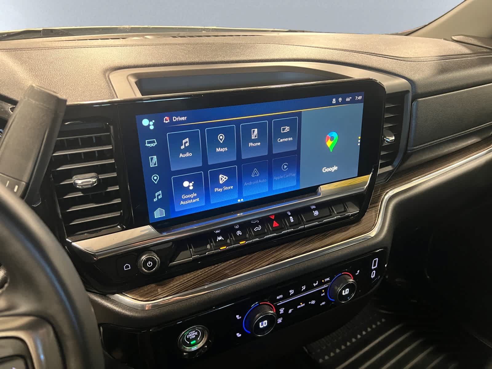 Used 2023 Chevrolet Silverado 1500 LT AWD/4WD image 14