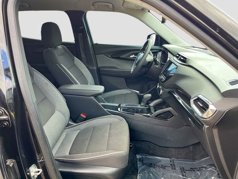 Used 2021 Chevrolet TrailBlazer LT w/ Convenience Package image 26