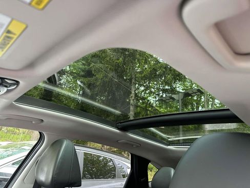 Certified 2024 Hyundai Tucson Limited AWD/4WD image 23