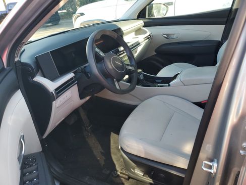 Used 2025 Hyundai Tucson SEL FWD image 8