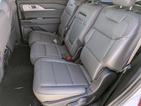 New 2026 Ford Explorer Active image 19