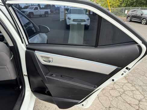 Used 2014 Toyota Corolla S Premium image 14
