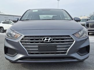 Used 2019 Hyundai Accent SE video 2