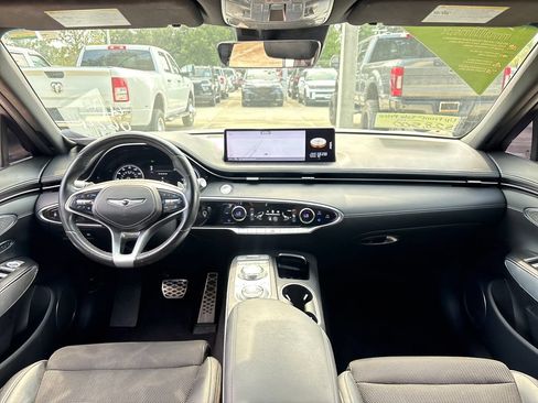 Used 2022 Genesis GV70 2.5T w/ Sport Prestige Package AWD/4WD image 8