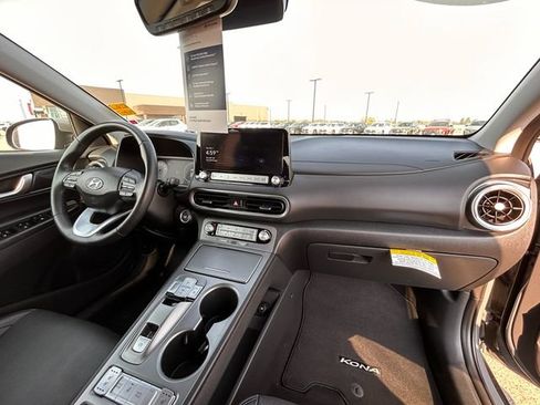Certified 2023 Hyundai Kona Limited w/ Cargo Package image 25
