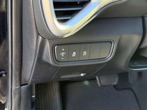 Used 2024 Kia Soul LX w/ Option Group 015 image 18