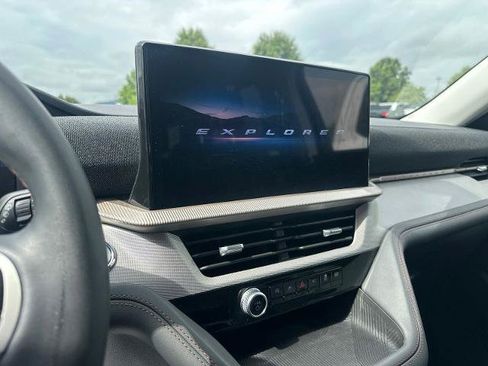 Certified 2026 Ford Explorer Active RWD image 9