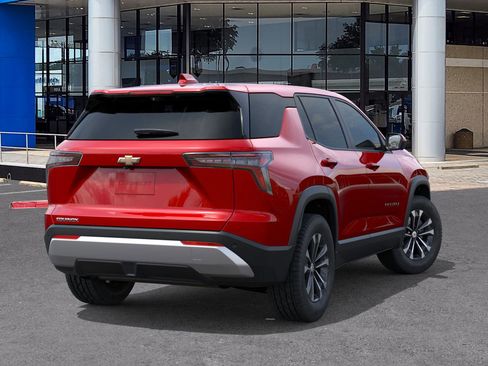 New 2026 Chevrolet Equinox LT image 4