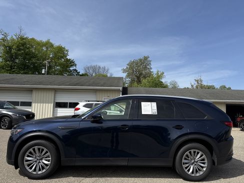 Used 2024 MAZDA CX-90 3.3 Turbo w/ Preferred Plus AWD/4WD image 11
