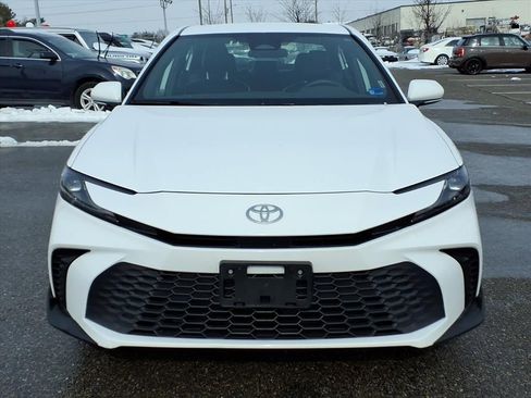 Certified 2025 Toyota Camry SE image 10
