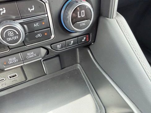 Used 2024 Chevrolet Tahoe Premier AWD/4WD image 51