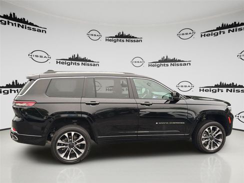 Used 2024 Jeep Grand Cherokee L Overland w/ Trailer Tow Package AWD/4WD image 6