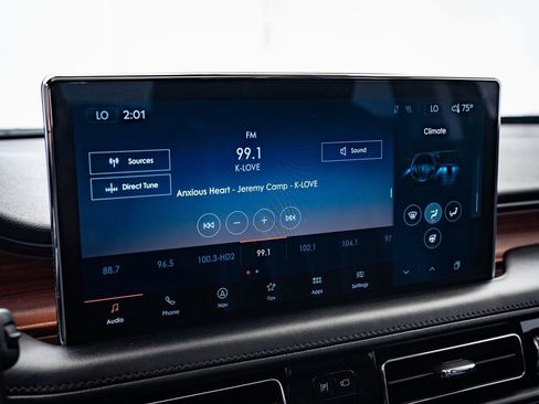 Used 2022 Lincoln Nautilus Reserve w/ Equipment Group 201A image 30