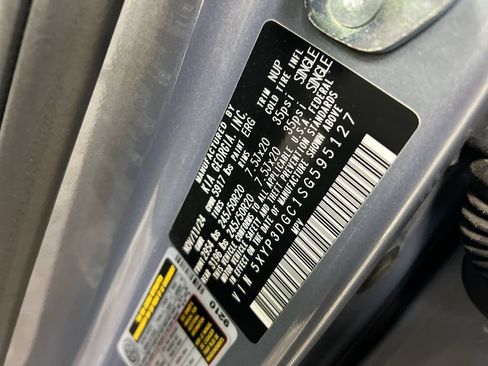Used 2025 Kia Telluride EX AWD/4WD image 29