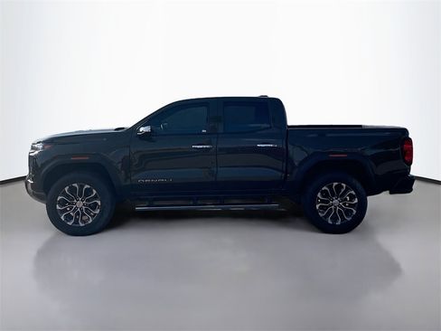 Used 2024 GMC Canyon Denali image 4