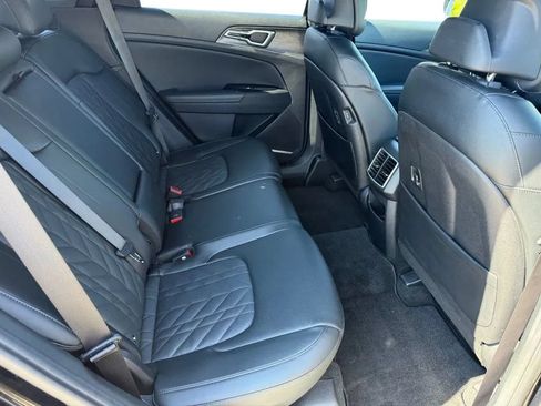 Used 2023 Kia Sportage X-Line w/ X-Line Premium Package AWD/4WD image 29