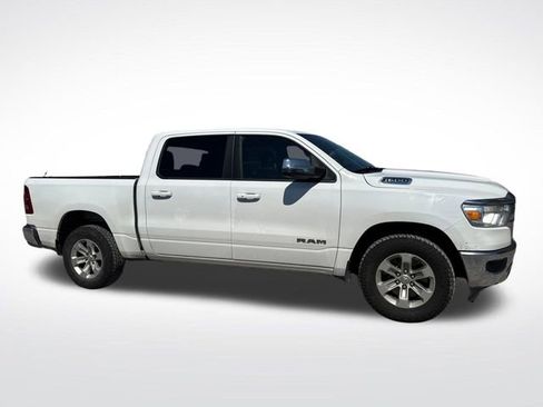 Used 2024 RAM 1500 Laramie AWD/4WD image 7