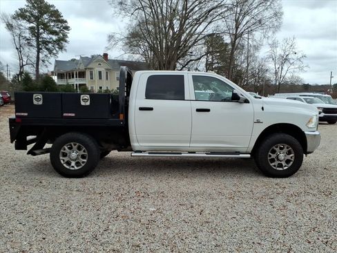 Used 2017 RAM 3500 Tradesman w/ Chrome Appearance Group image 10